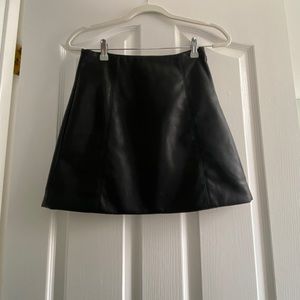 Aritzia Babaton Leather skirt